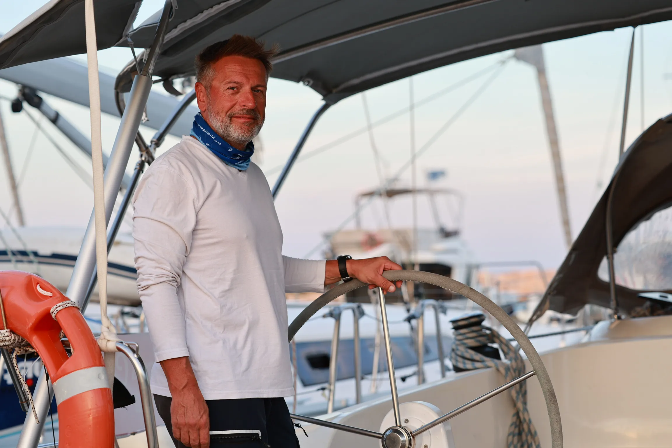 Successful Sailing - Skipper Thomas Lindloff sailing in the sea